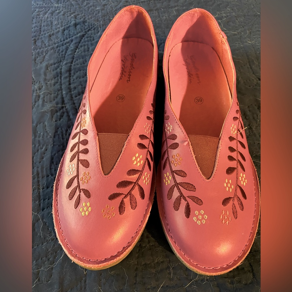 Pink Gudrun flats
